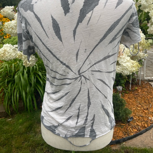 Berenice Destructed T-Shirt - Picture 4 of 6